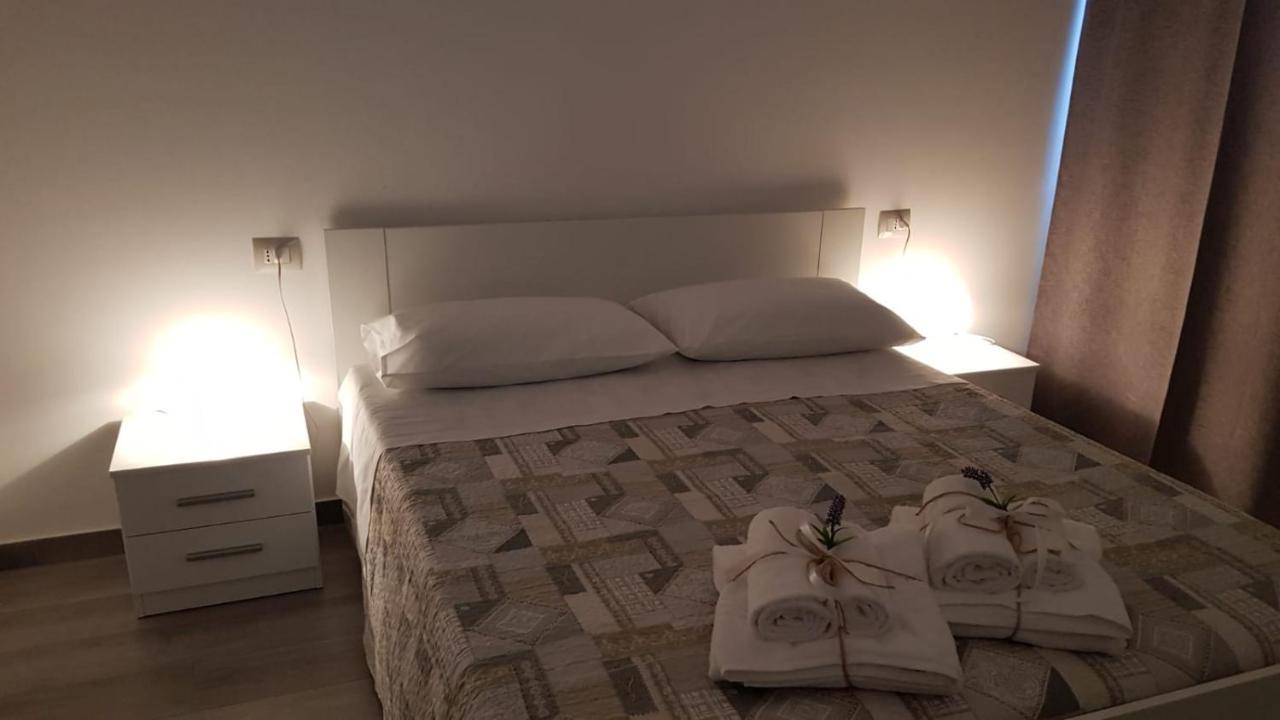 B&B A Casa Di Papi ลิซซาโน ภายนอก รูปภาพ