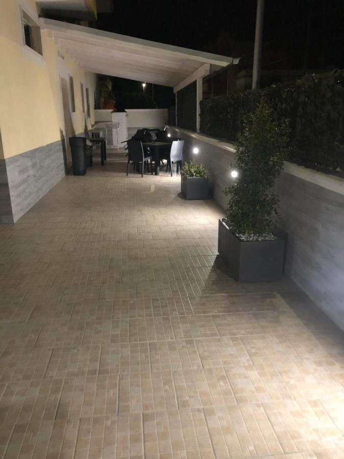 B&B A Casa Di Papi ลิซซาโน ภายนอก รูปภาพ